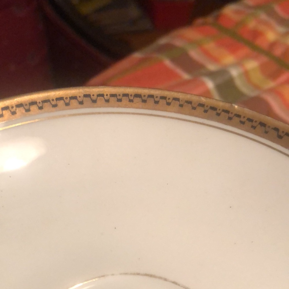 17 piece soup and saucers - Picture 2 of 6